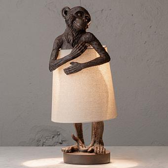 Настольная лампа Table Lamp With Monkey Holding Shade