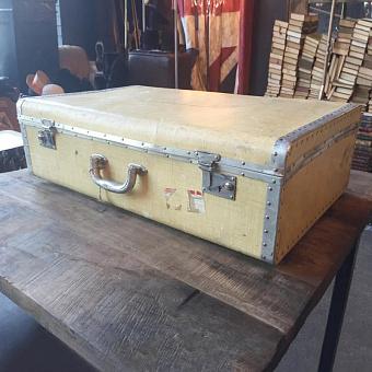 Винтажный чемодан Vintage Fiberglass Suitcase