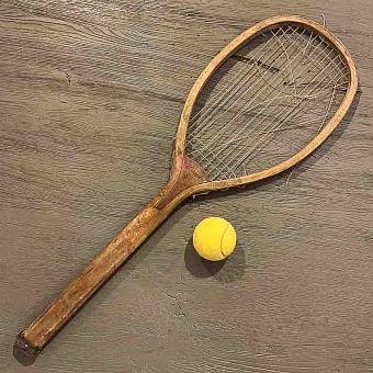 Винтажная теннисная ракетка и мяч Vintage Tennis Racket And Ball 14
