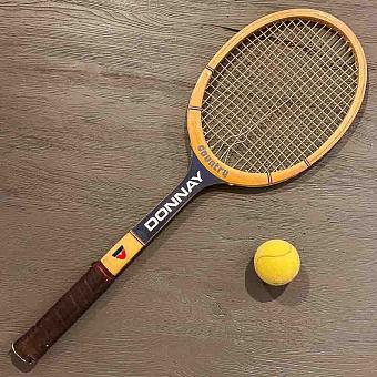 Винтажная теннисная ракетка и мяч Vintage Tennis Racket And Ball 5